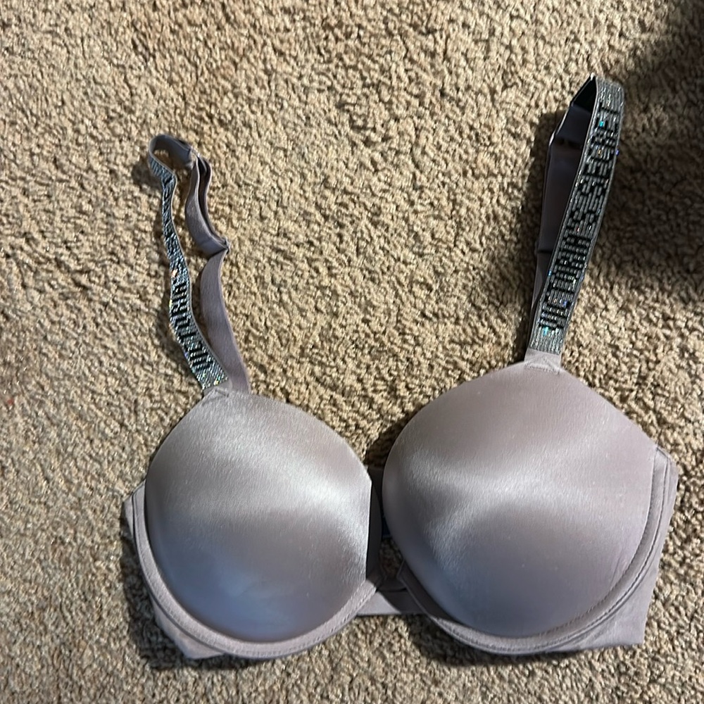 Victoria's Secret shine strap bra 32DD
